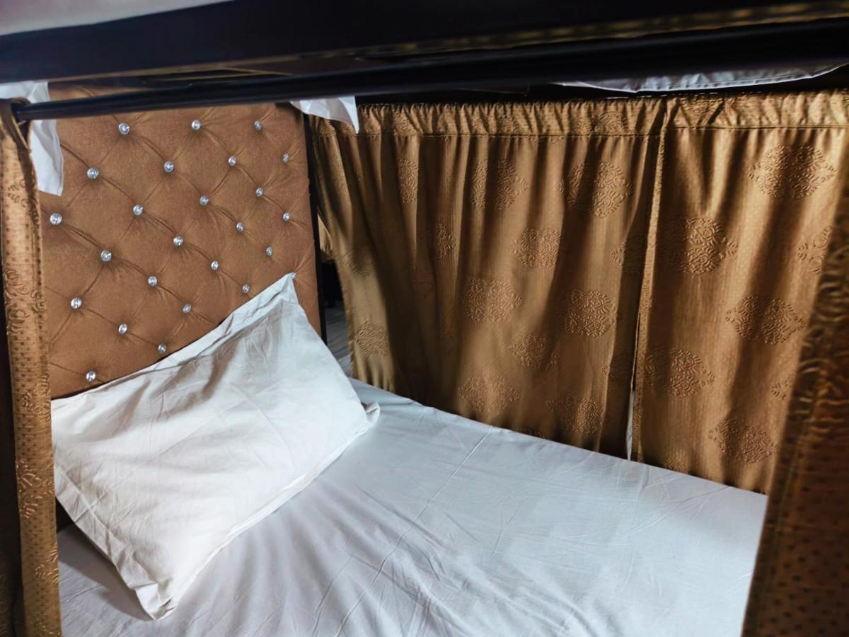 Indigo 66 Boys Hostel-andheri